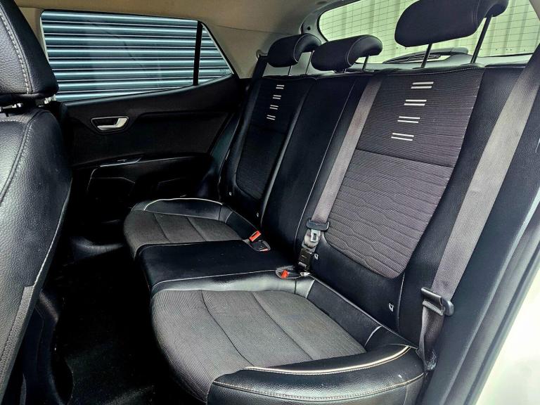 2023 Kia Stonic 1.0 T-GDi GT-Line SUV 5dr Petrol DCT Euro 6 (s/s) (99 bhp) HATCHBACK Petrol Autom...