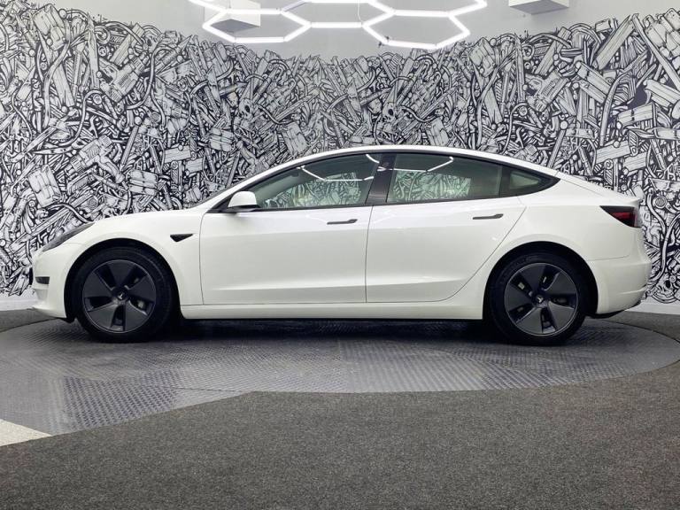 2021 Tesla Model 3 Standard Range Plus Saloon 4dr Electric Auto RWD (241 bhp) Saloon ELECTRIC Aut...