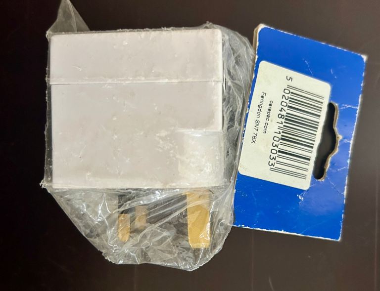 New Single Plug Adaptor – White
