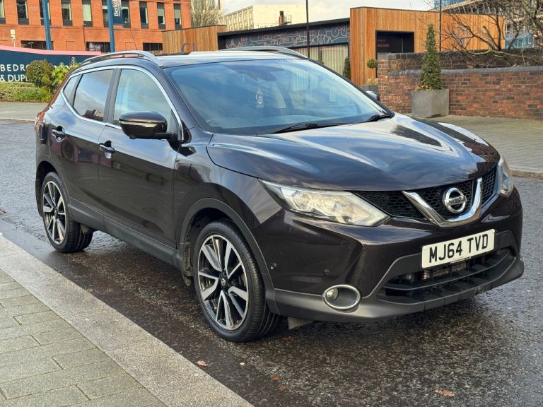 2014 (64) Nissan Qashqai Tekna 1.2 petrol