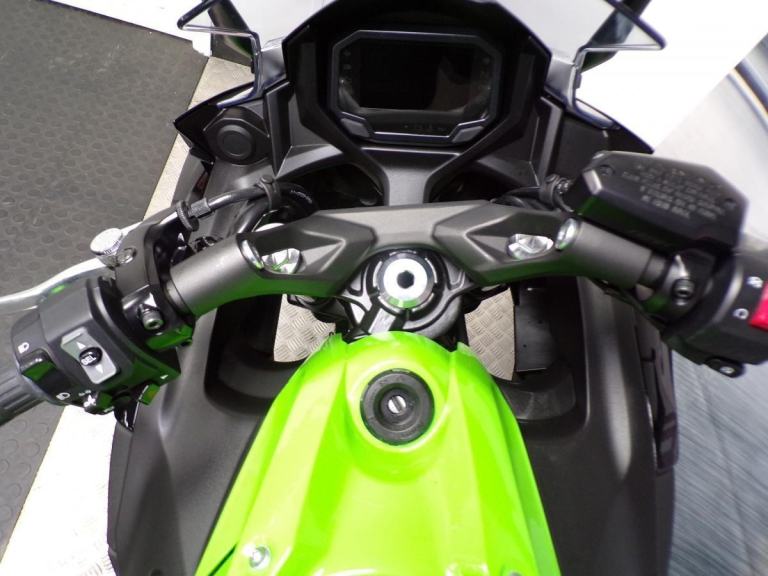 2023 KAWASAKI NINJA 650 WITH LOW MILEAGE