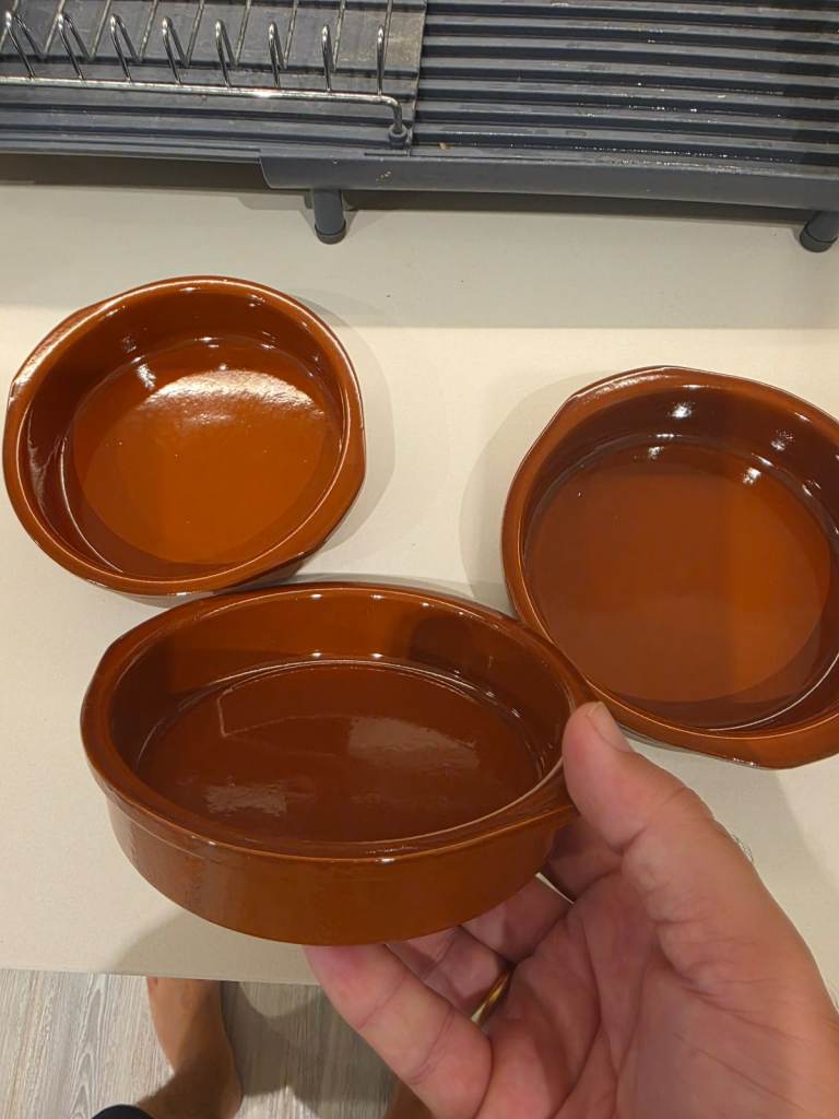 3 small ceramic cooking plates