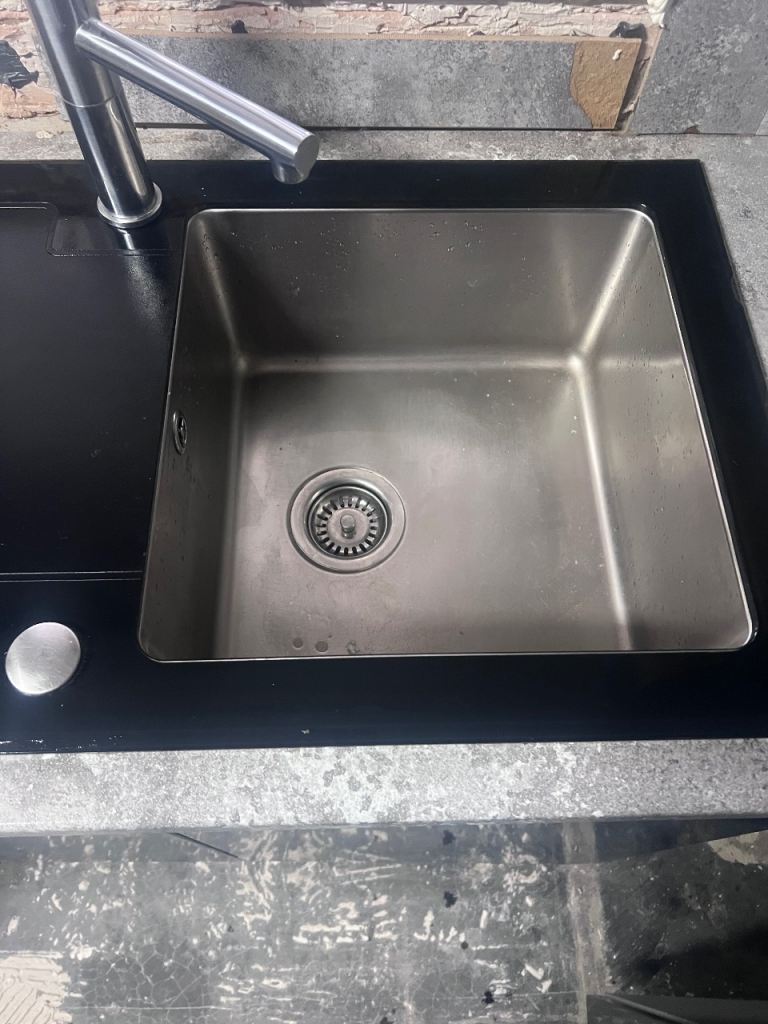 Black Kitchen Sink with Drainer and Tap – As Good As New