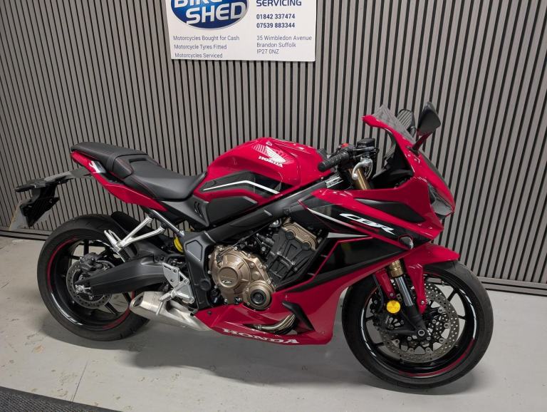 Honda CBR 650 R 2022 SAME OWNER FROM NEW ONLY 61 MILES 