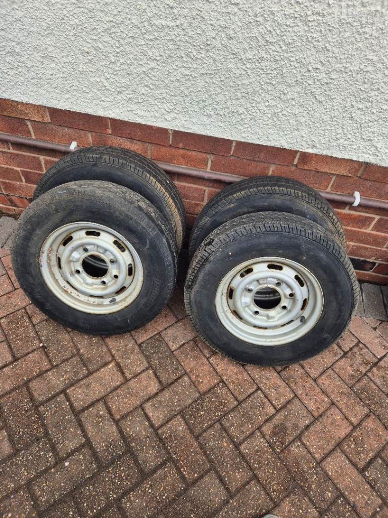 Trailer tyre, rims