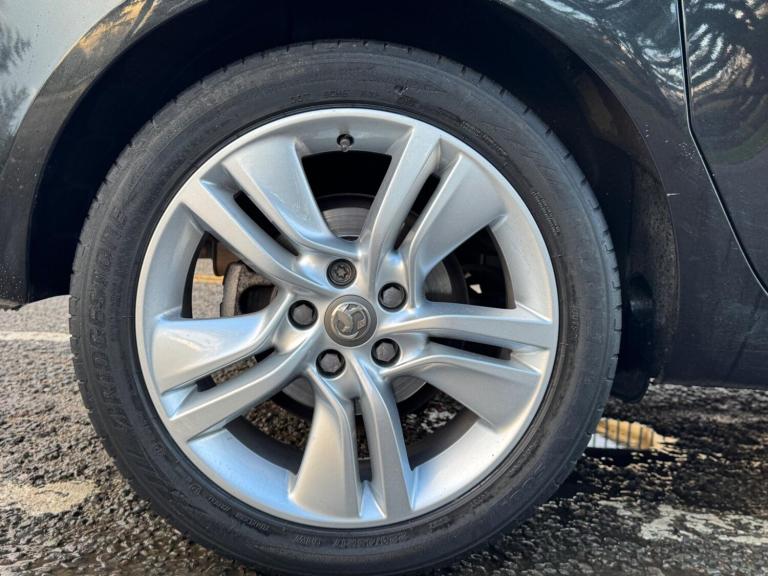 2016 Vauxhall Meriva 1.4i Turbo SE Auto Euro 6 5dr MPV Petrol Automatic