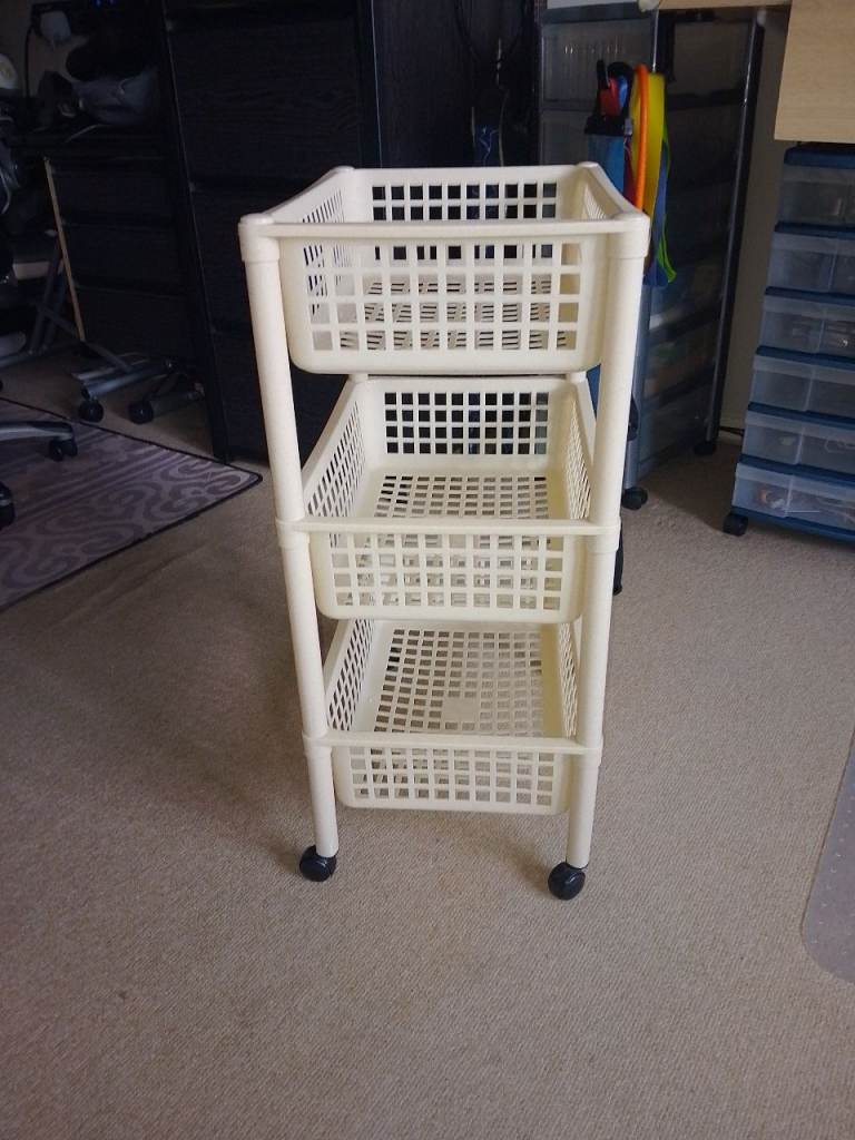 Cream 3-Tier Plastic Storage Trolley on Wheels – Good Condition