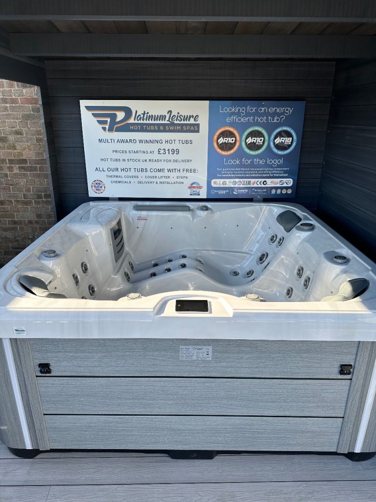 Ex Display Hot Tub RRP £8500