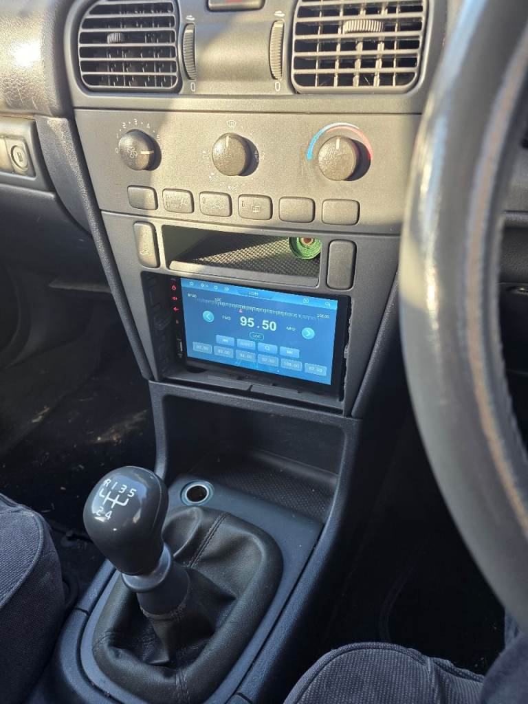 Volvo, V40, Estate, 2003, Manual, 1587 (cc), 5 doors