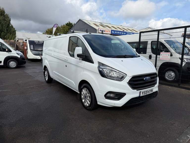 2019 Ford Transit Custom 2.0 EcoBlue 130ps Low Roof Limited Van LONG WHEEL BASE PANEL VAN Diesel ...