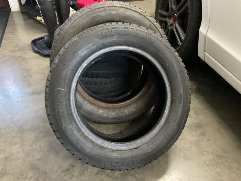Winter tyres
