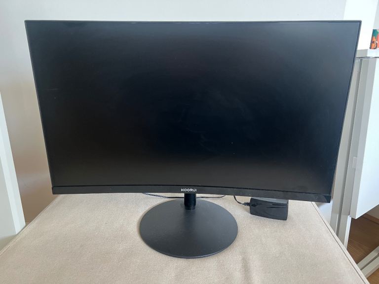 Curved Monitor by Koorui
