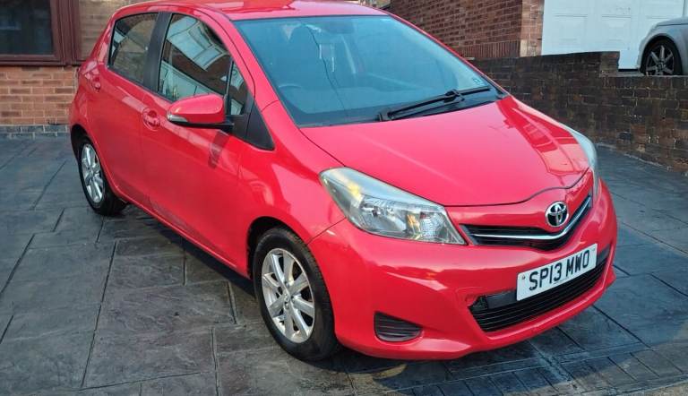Toyota, YARIS, Hatchback, 2013, Manual, 1329 (cc), 5 doors