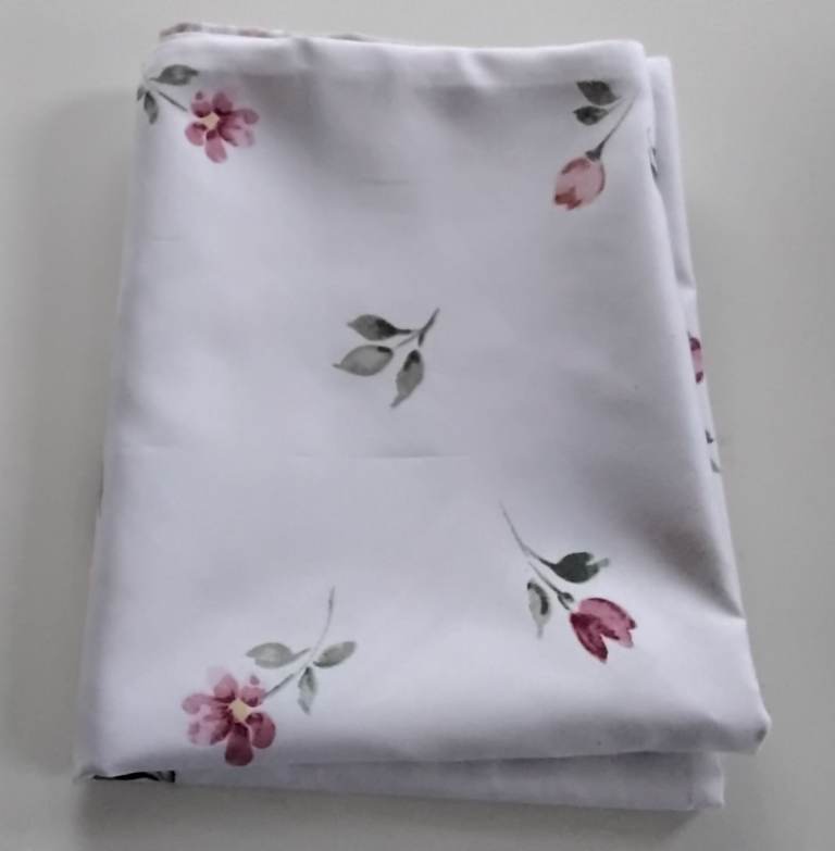 1 reversable pillowcase New