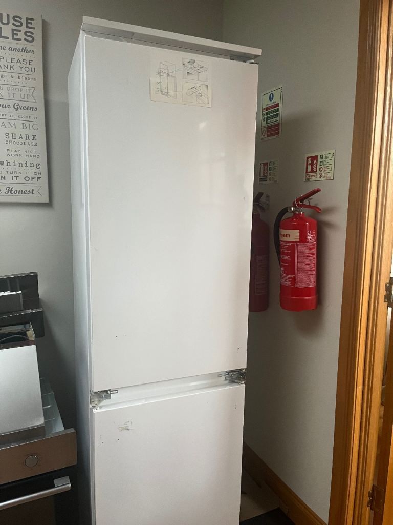 Built in Fridge Freezer kitchen 