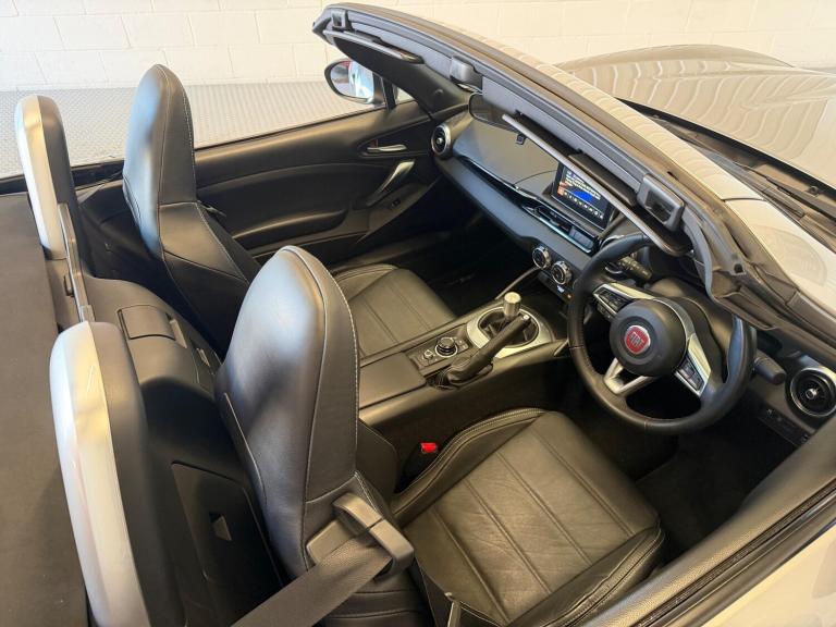 2018 Fiat 124 Spider 1.4 MultiAir Lusso Euro 6 2dr CONVERTIBLE Petrol Manual