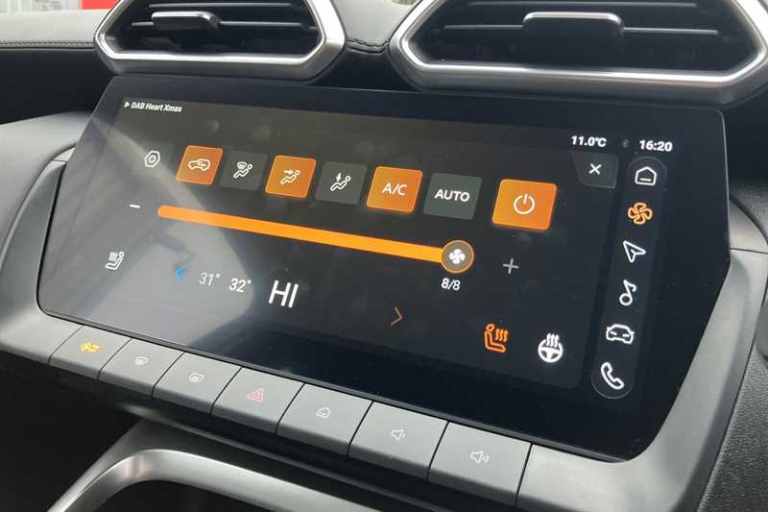 2025 MG MG ZS 1.5 Hybrid+ Trophy SUV 5dr Petrol Hybrid Auto Euro 6 (s/s) (196 ps) SUV Hybrid Auto...