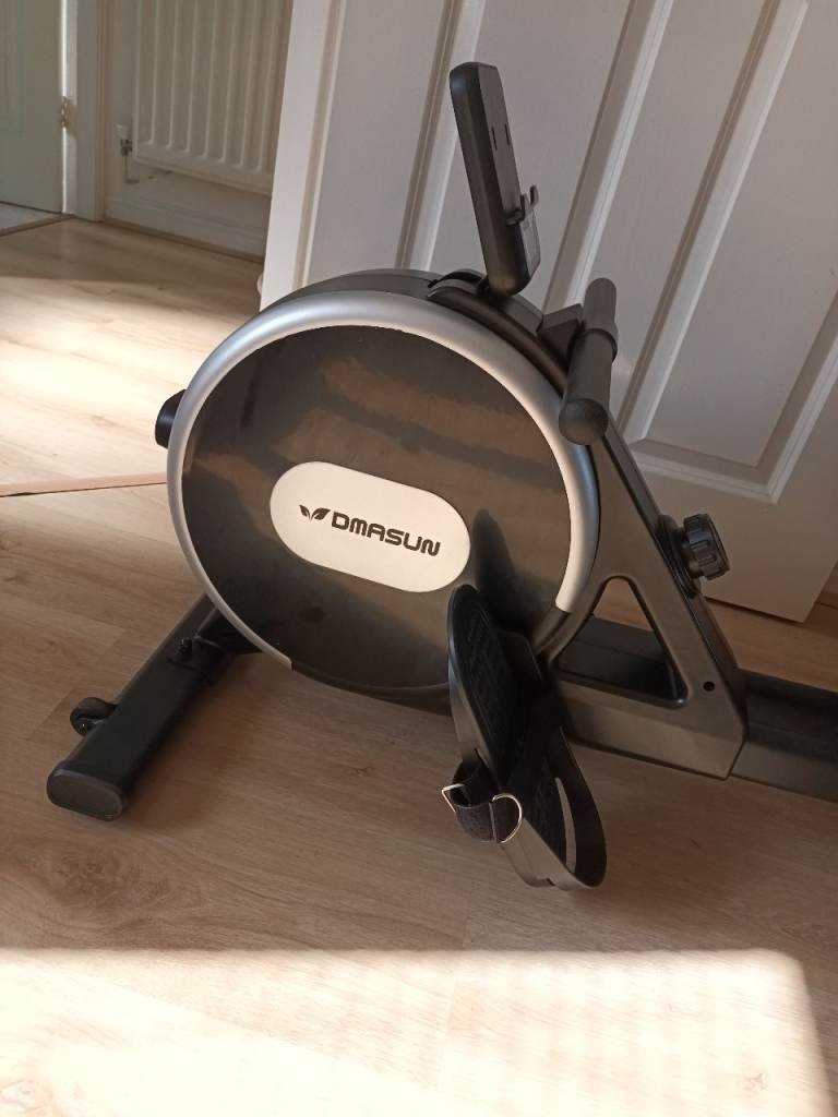 Dmasun SmartRower 106 rowing machine