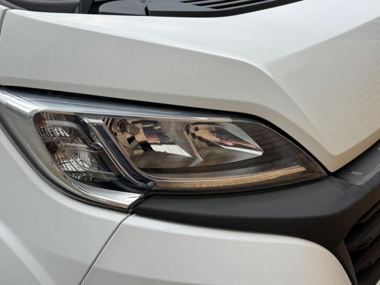 SWIFT ESCAPE 695 - 2017