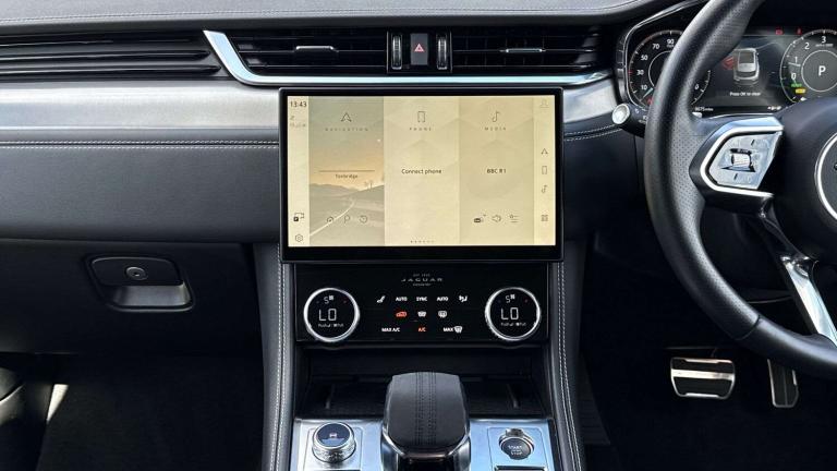  Jaguar F-Pace 2.0 P400e R-Dynamic SE 5dr Auto AWD Estate Plug-In Hy Automatic