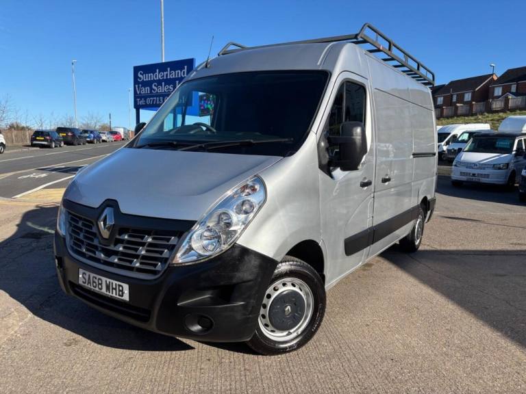2018 Renault Master 2.3 dCi 33 Business FWD MWB Medium Roof Euro 6 5dr Panel Van Diesel Manual
