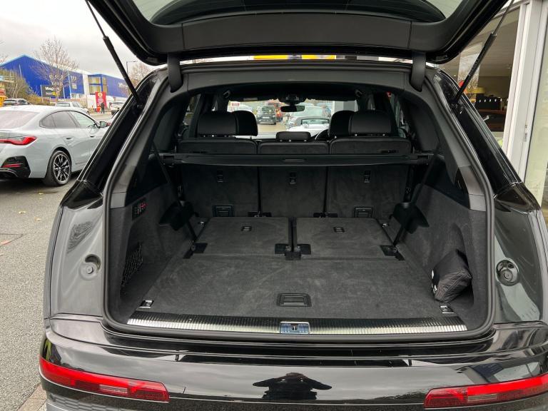 2024 Audi Q7 3.0 TFSI V6 55 Black Edition SUV 5dr Petrol Tiptronic quattro Euro 6 (s/s)  ESTATE P...