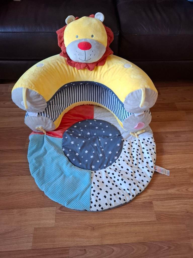 Baby sit me up chair 