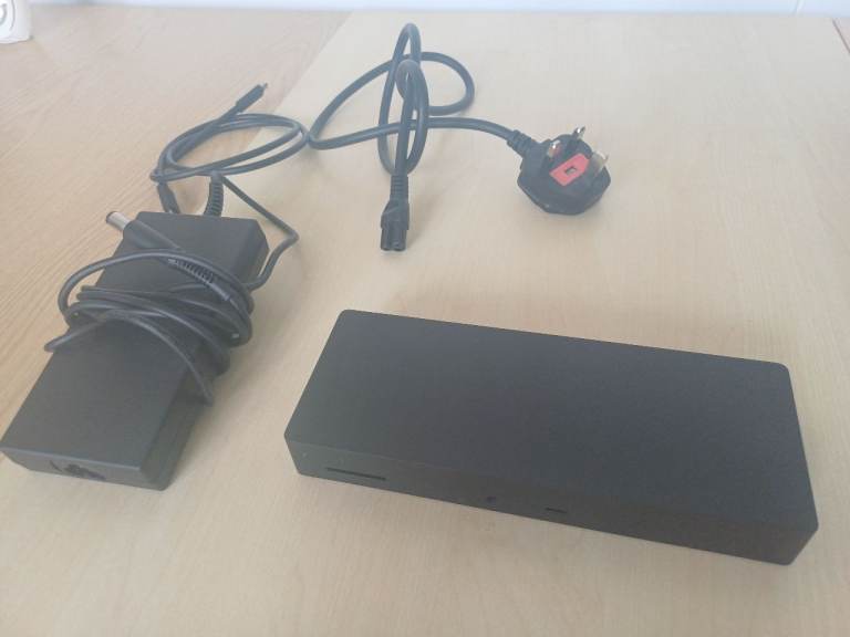 Razer Thunderbolt 4 Dock Chroma RC21-0169 with Power Supply – Good Condition