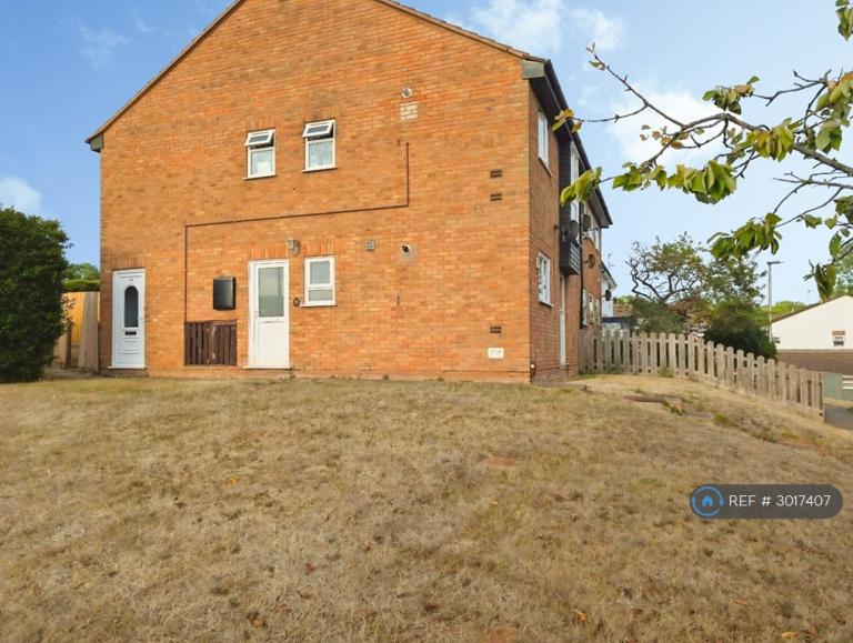2 bedroom flat in Hawthorn Grove, Exmouth, EX8 (2 bed) (#3017407)