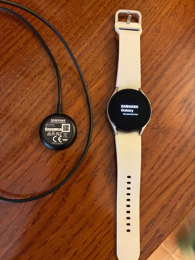 samsung Galaxy Watch4 Classic (42mm LTE)