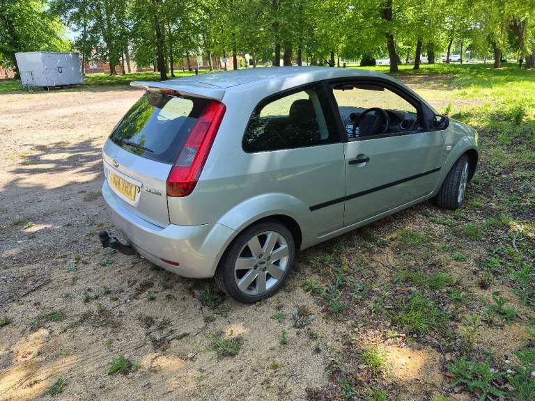 Ford, FIESTA, Silver edition Hatchback, 2004, Manual, 1388 (cc), 3 doors moted February 26