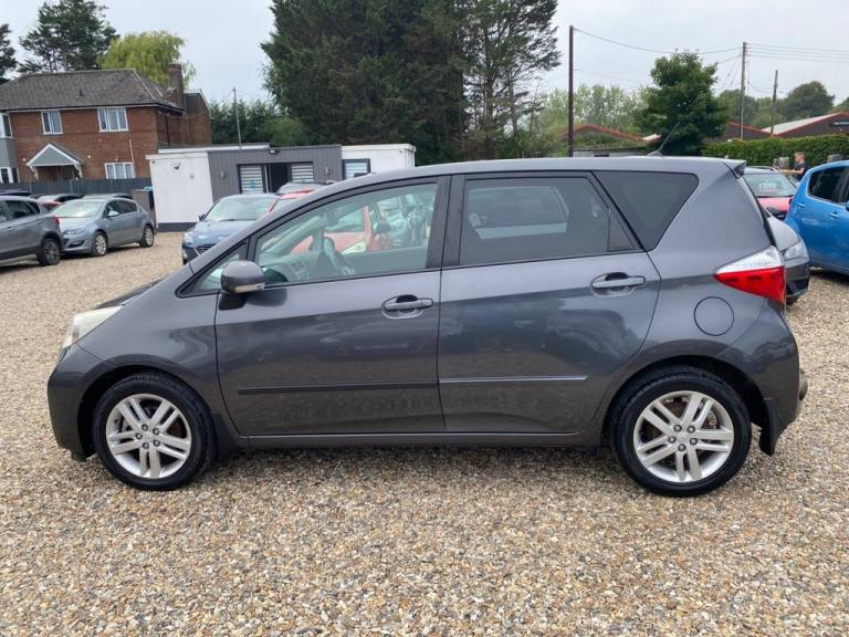 2011 Toyota Verso 1.3l 5d  98 BHP MPV Petrol Manual