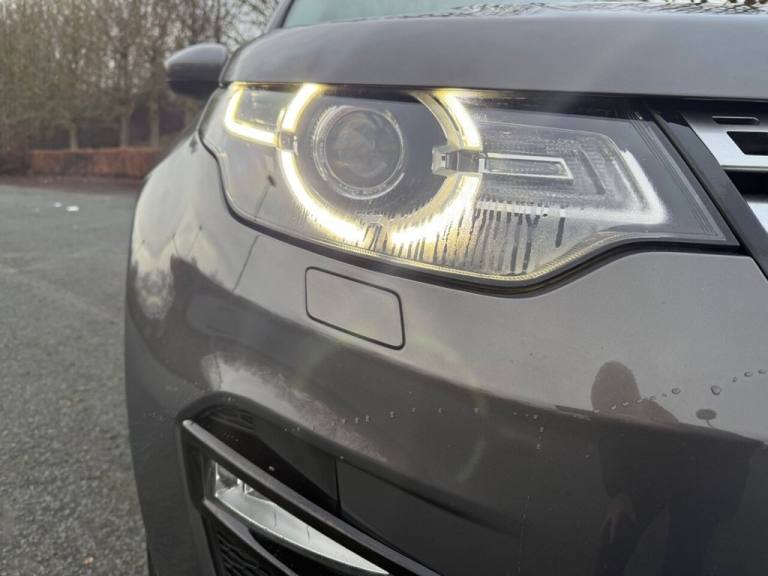 2017 Land Rover Discovery Sport 2.0 TD4 HSE SUV 5dr Diesel Auto 4WD Euro 6 (s/s) (180 ps) ESTATE ...