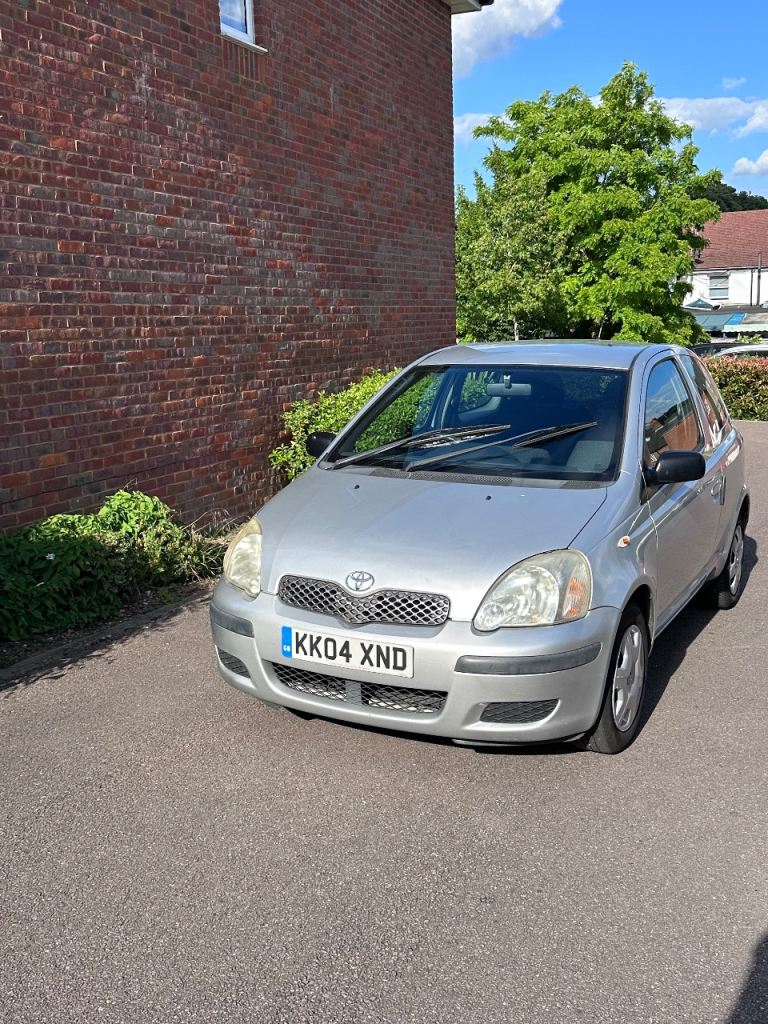 Toyota Yaris 1.0 petrol under retail price hpi clear 