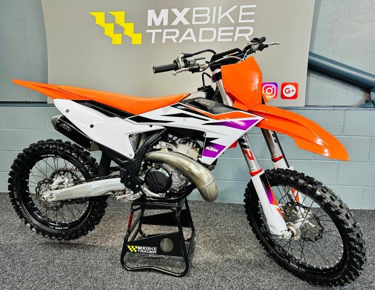 2024 KTM SX 300 SX300 1 OWNER 9 HOURS MINTER - SUPERB - SXF 125 250