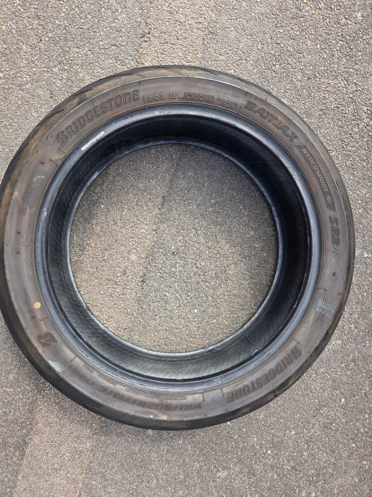 Bridgestone S22 Rear Tyre