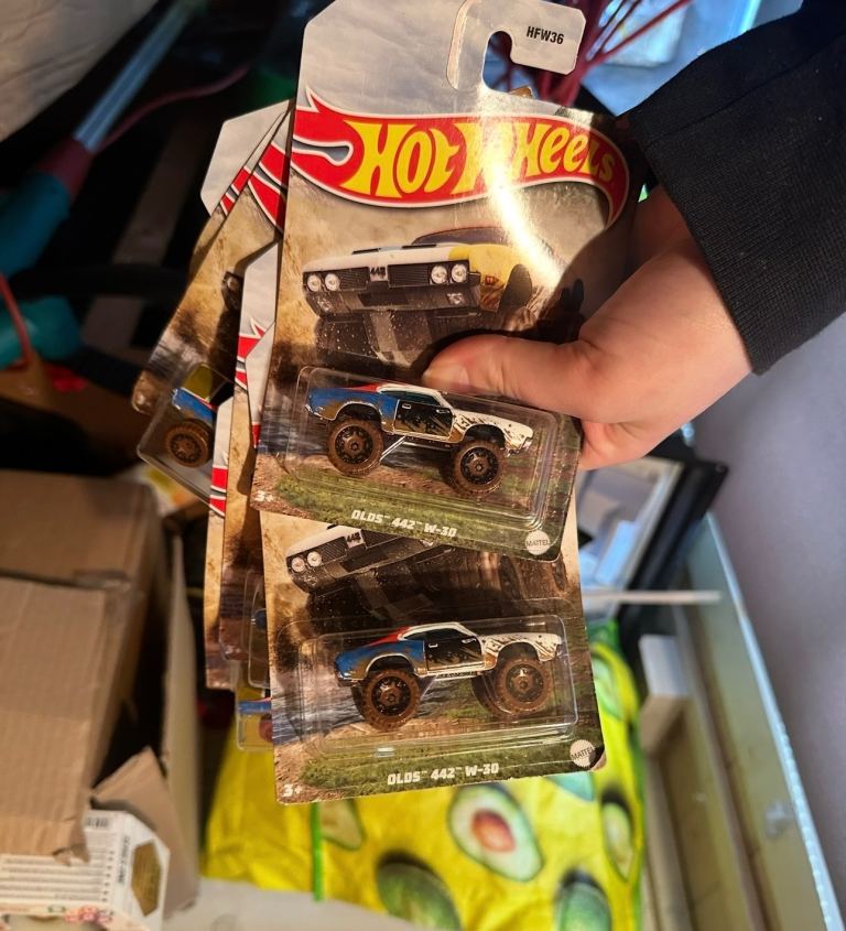 Multiple hot wheels cars 