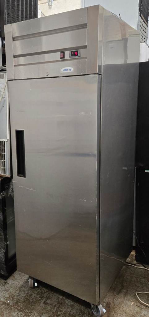600Liters Commercial Catering Upright Refrigerator Single Door Stainless Steel | Stalwart DA-GN70AR