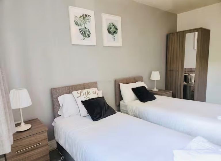 2 bed flat + carpark