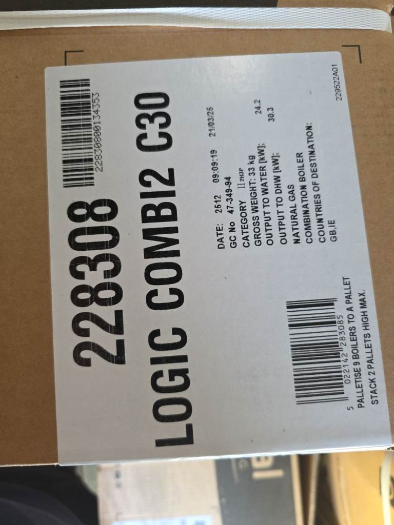 Ideal logic combi c30 boiler & flue new sealed warranty 