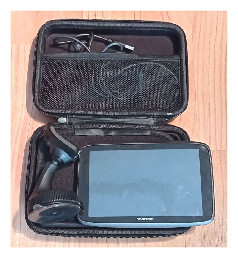 TOMTOM GO Professional - 2nd generation 6200 - Truck 6" Sat Nav - Europe Maps - used once