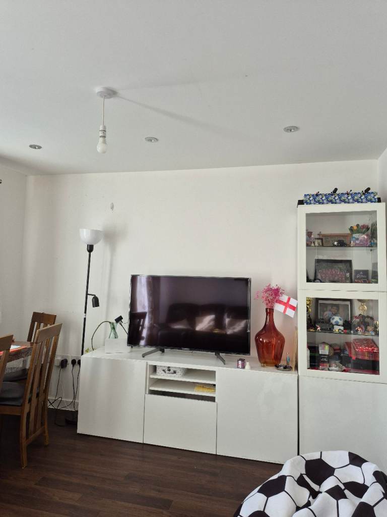 Looking for a reliable painter for a 2-bedroom house (HA2)