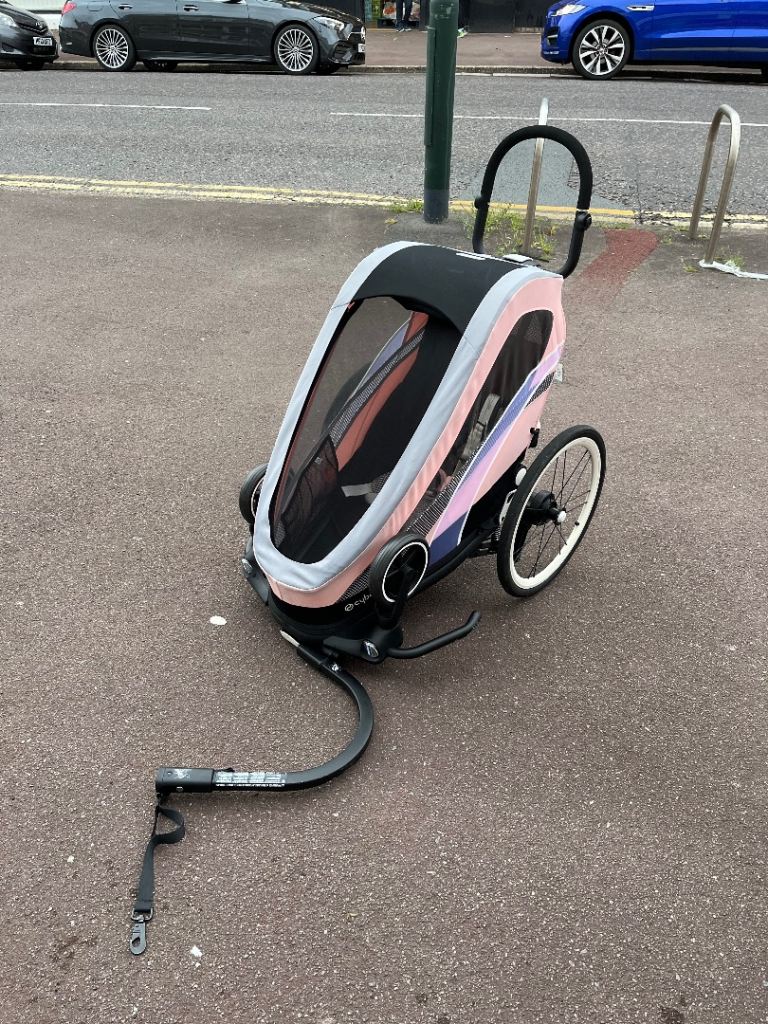 Like new Cybex 2 in 1 bike trailer and pushchair 