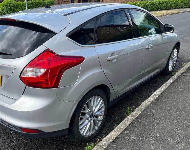 2014 - £35 TAX A YEAR) FORD FOCUS 1.0 ZETEC *MOT-DEC 26*like mazda 3 vauxhall astra ford fiesta 