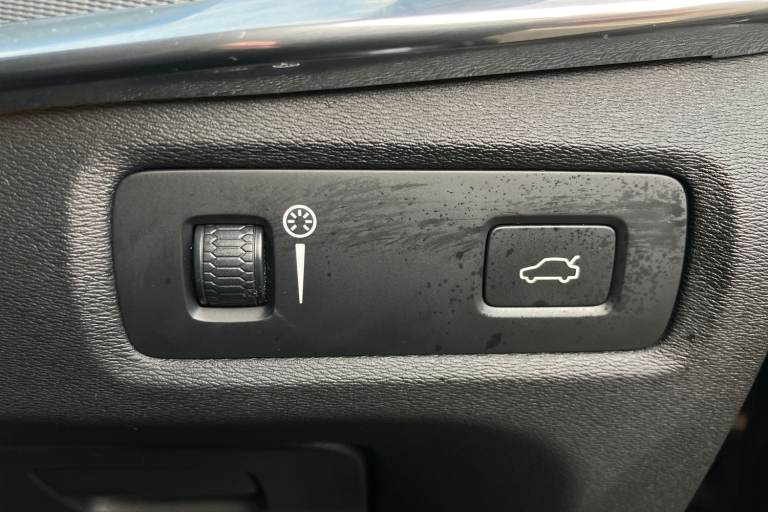 2018 Volvo V90 2.0 D4 R DESIGN 5dr Geartronic Estate DIESEL Automatic