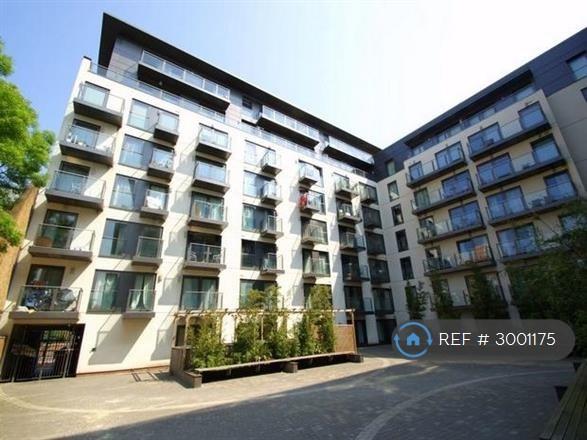 1 bedroom flat in High Street, Slough, SL1 (1 bed) (#3001175)
