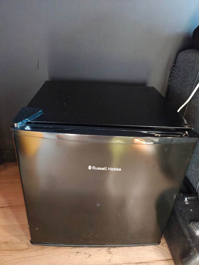 Russel Hobbs mini fridge 