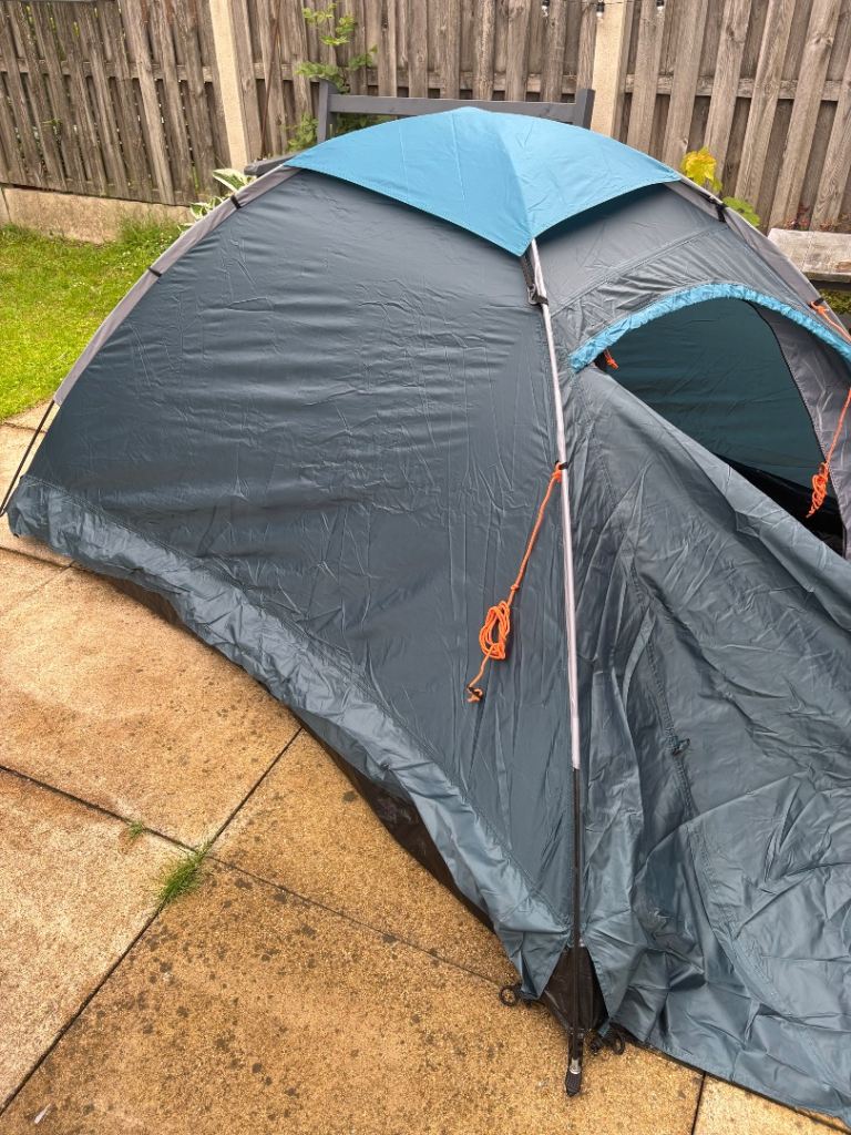 Halfords 2 Person XL Tent With Porch Great Condition 