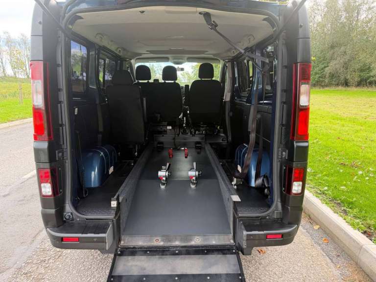 2019 Renault Trafic 1.6 DCi SL27 WHEELCHAIR ACCESSIBLE VEHICLE WAV DISABLED DISABILITY MOBILITY M...