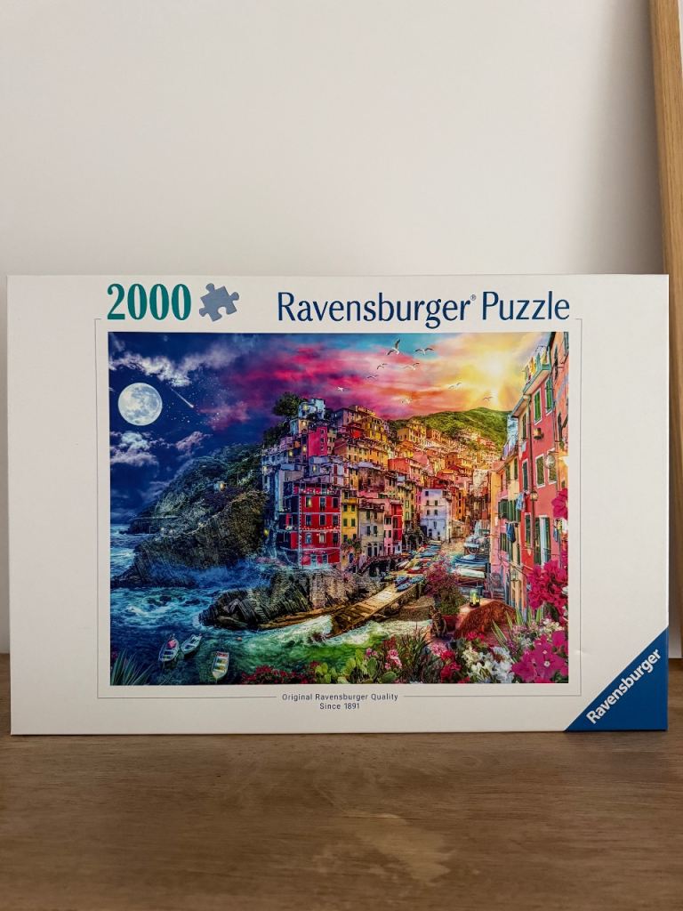 Ravensburger 2000 Piece Jigsaw Puzzle – As Good As New